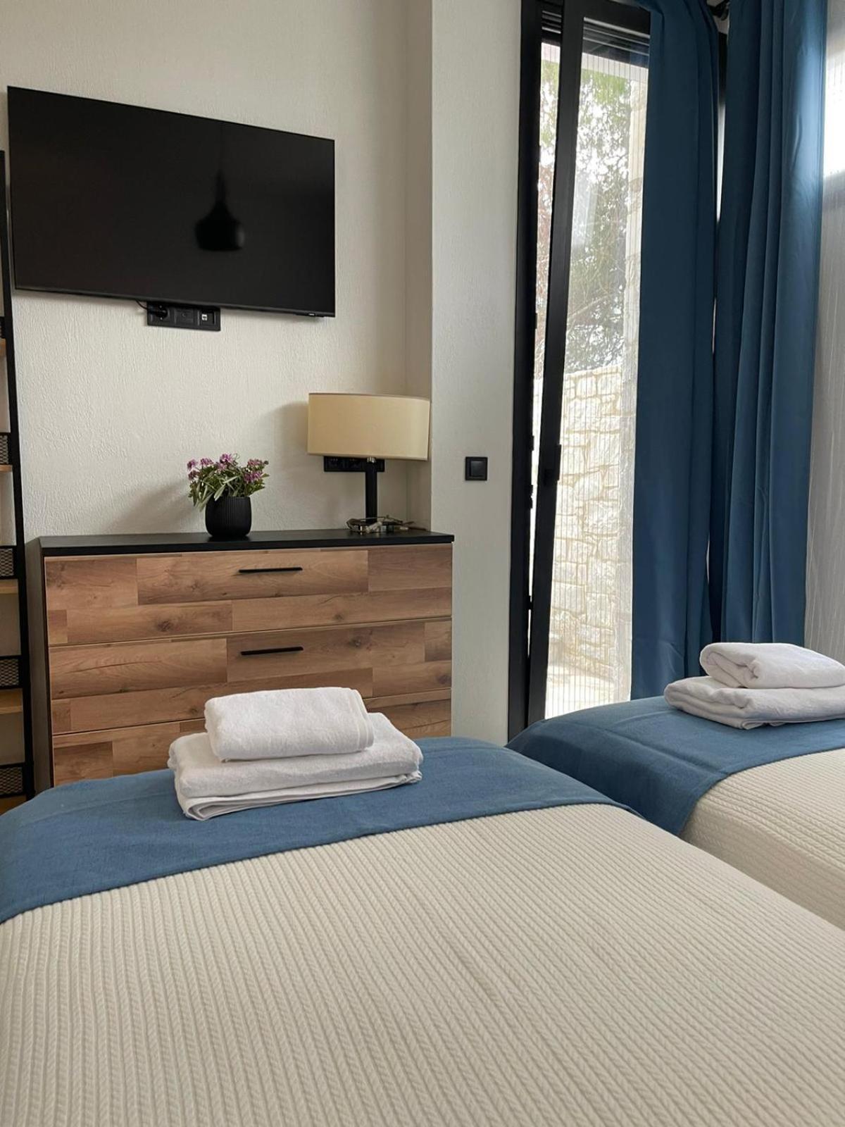 Allure Luxury Villas 3&4 Serenity Retreat Moni Evaggelistrias Eksteriør billede